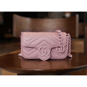 구찌 마몬트 마틀라세 벨트백 699757