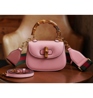 구찌 뱀부 미니 탑핸들백 686864