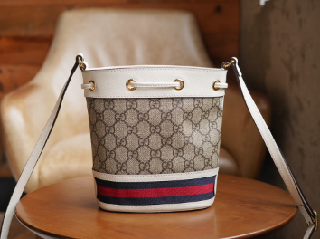 구찌 오피디아 버킷백 550620