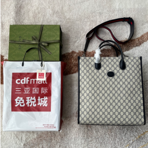 구찌 인터로킹G 라지 토트백 674155 