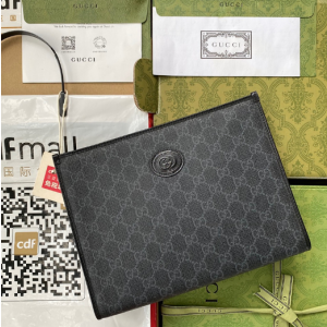 구찌 인터로킹G 클러치 672956