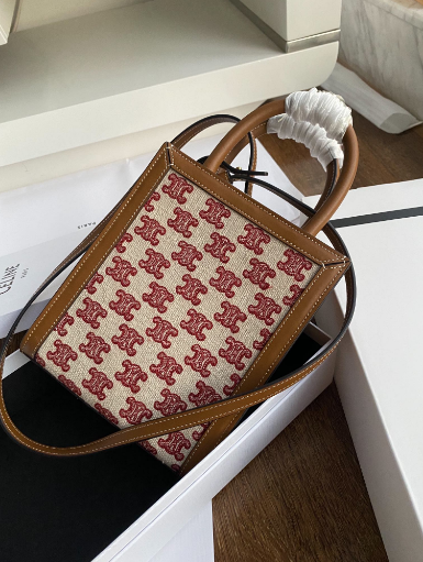 셀린느 미니 트리오페 토트백 (하이엔드급)