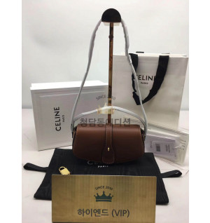 셀린느 클러치 온 스트랩 타부백 (하이엔드급)