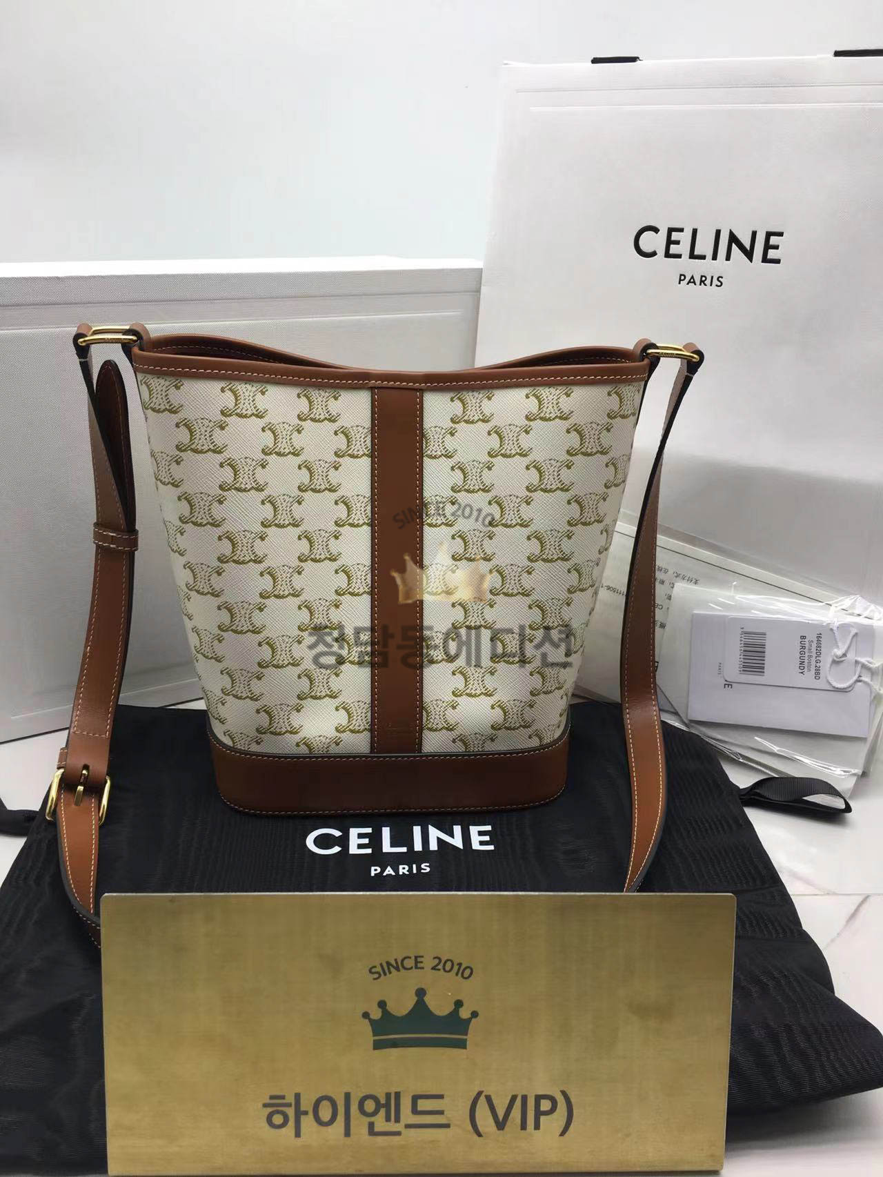 셀린느 트리오페 카바스 버킷백 스몰/미디움 (하이엔드급)