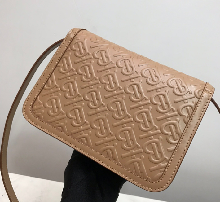 버버리 TB 크로스백 스몰 (하이엔드급)