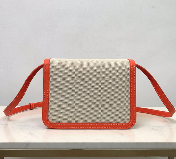 버버리 TB 크로스백 스몰 (하이엔드급)