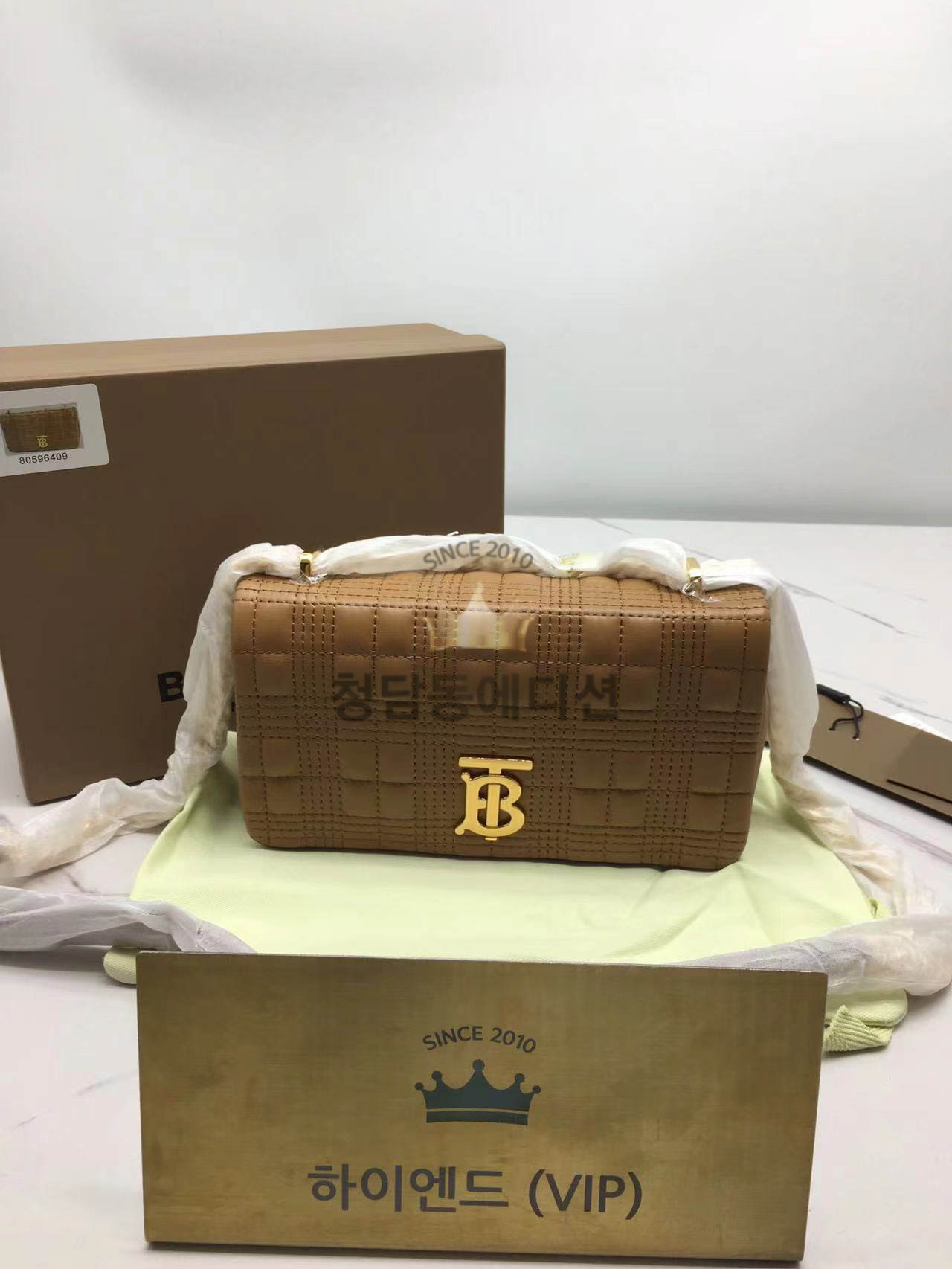 버버리 롤라백 스몰 램스킨 (하이엔드급)