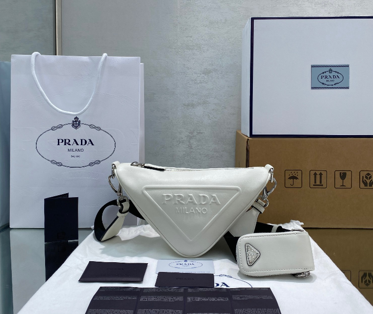 프라다 트라이앵글 레더 3-IN-1 크로스백 화이트/블랙 2COLOR (하이엔드급)