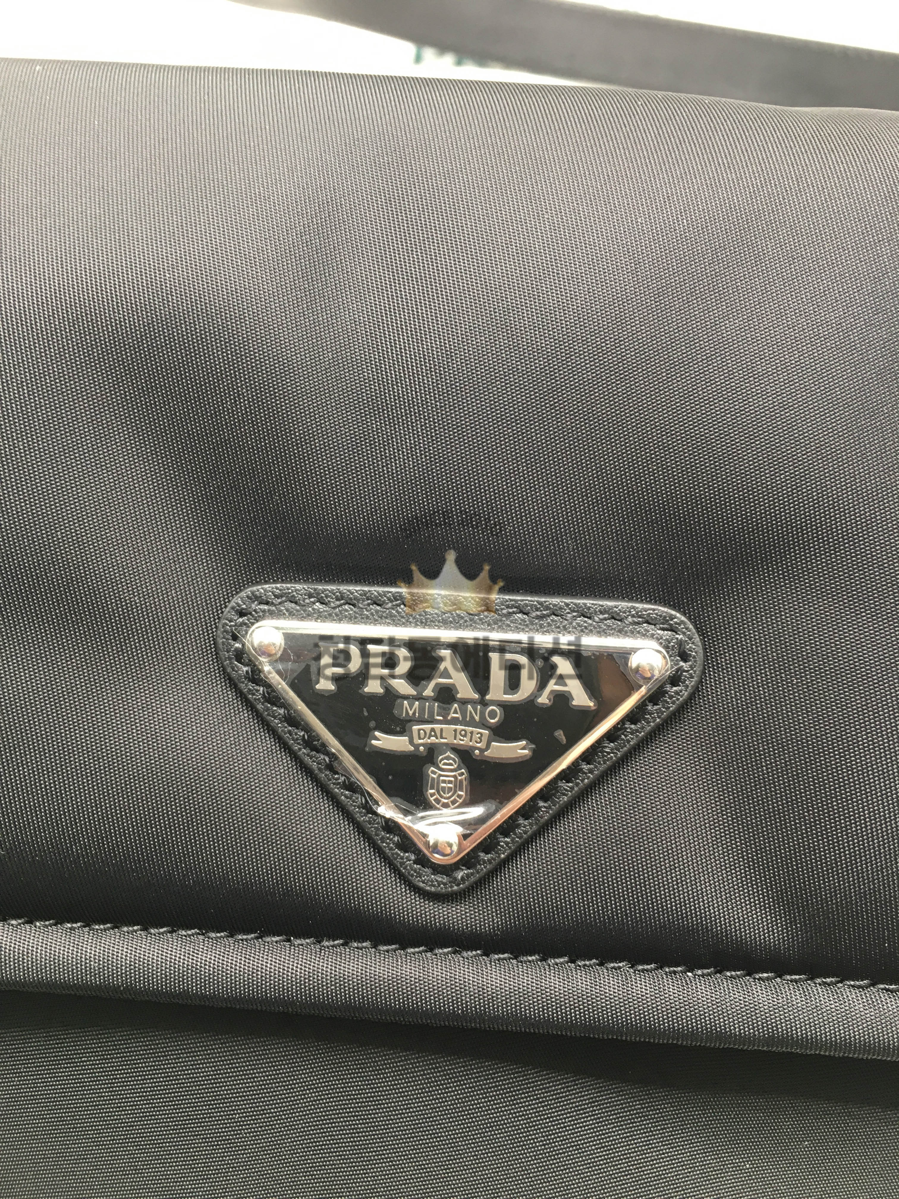 프라다 패딩 리나일론 숄더백 스몰 (하이엔드급)