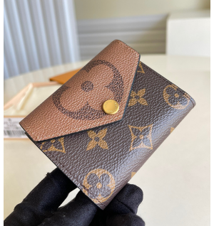 루이비통 조에 월릿 M80725