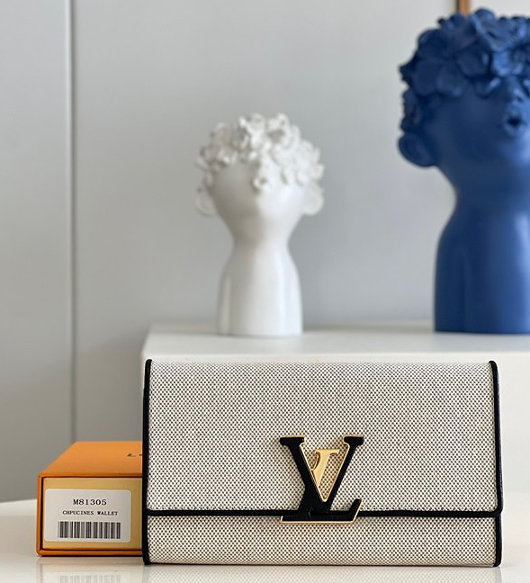 루이비통 카퓌신 월릿 M81305 장지갑