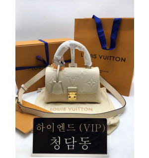 루이비통 마들렌 BB M45977