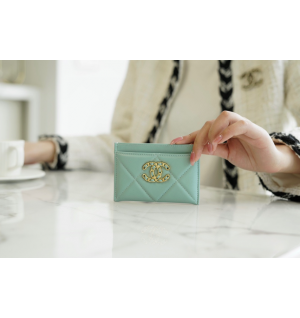 샤넬 19 카드홀더