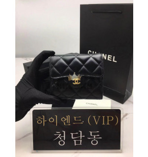샤넬 클래식 램스킨 플랩 지갑 금장