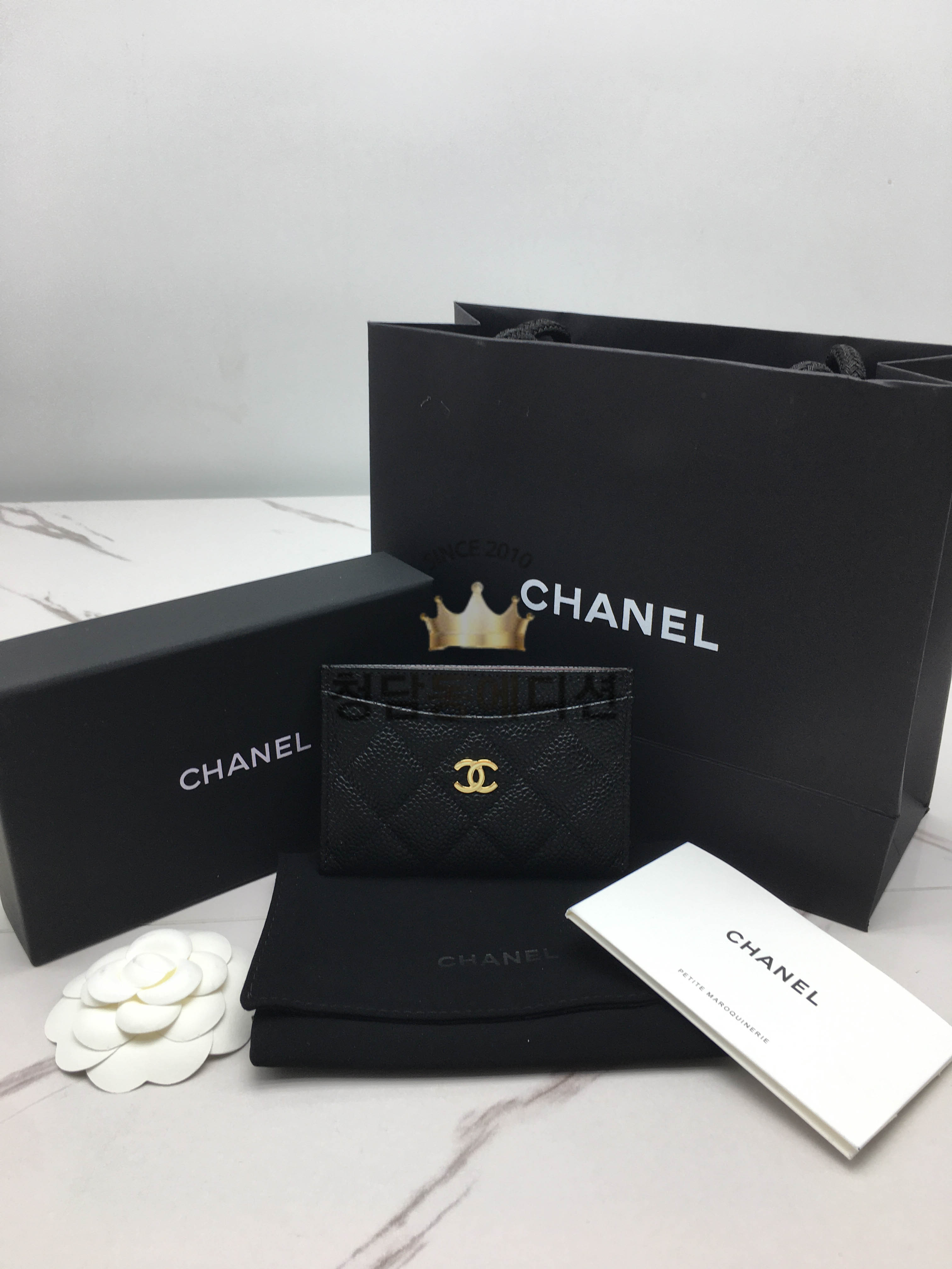 샤넬 클래식 캐비어 카드홀더 금장