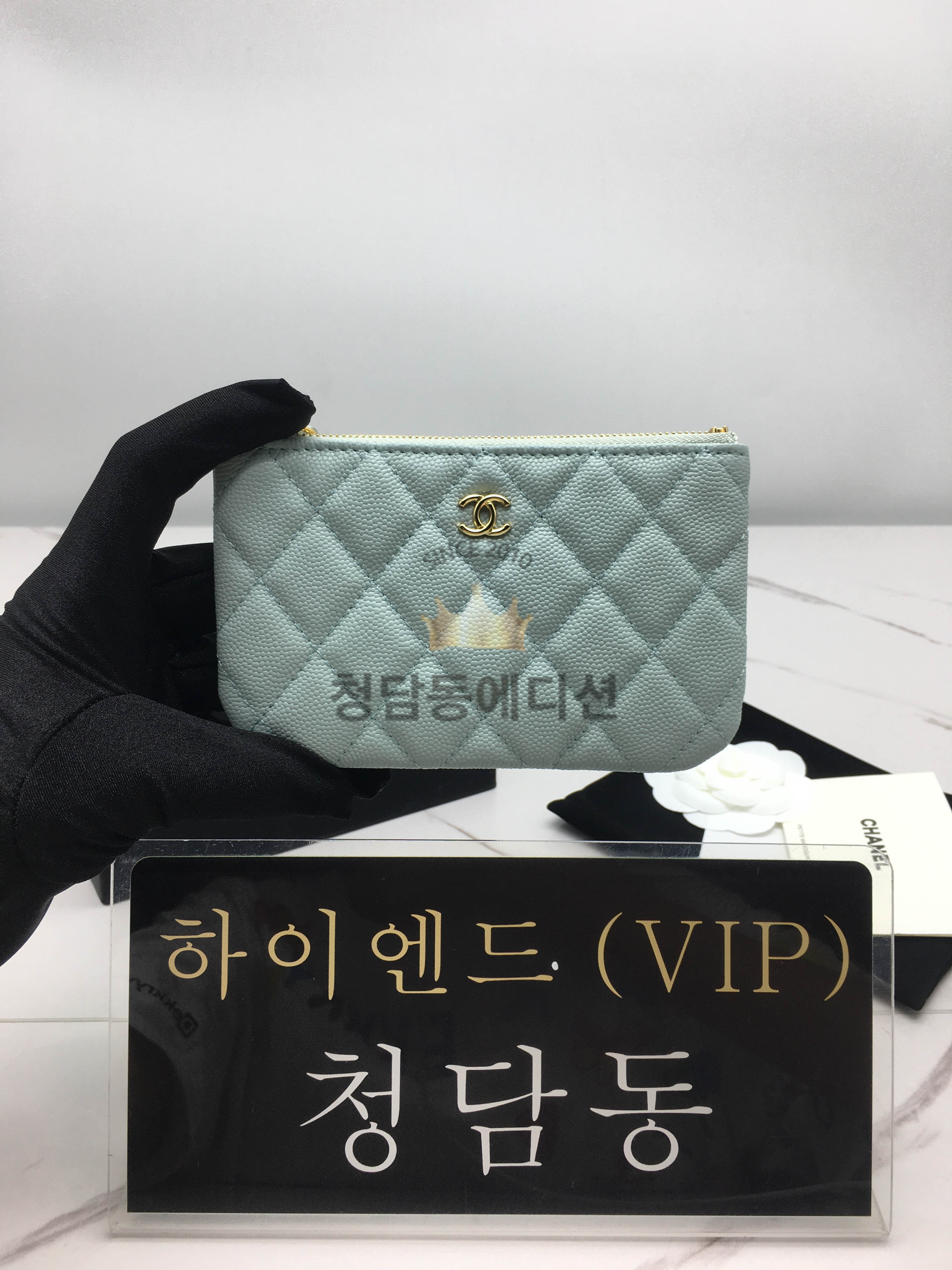 샤넬 클래식 캐비어스킨 미니 파우치