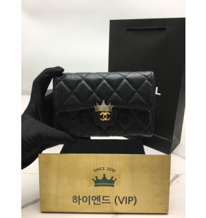 샤넬 클래식 캐비어스킨 플랩 중지갑 금장
