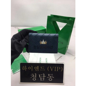 보테가베네타 인트레치아토 플랩 카드케이스 (컬러 네이비)