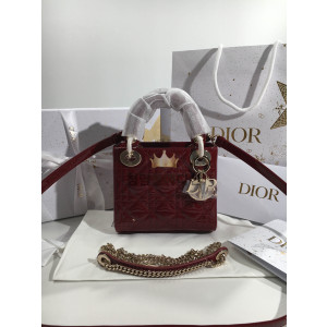 디올 레이디백 17cm (버클색상 금장) 페이던트