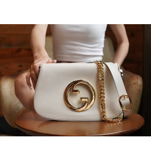 구찌 블론디 숄더백 699268