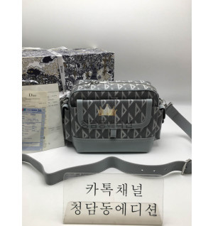 디올 CD 다이아몬드 캔버스 메신저백