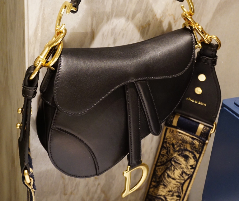 디올 새들백 미니