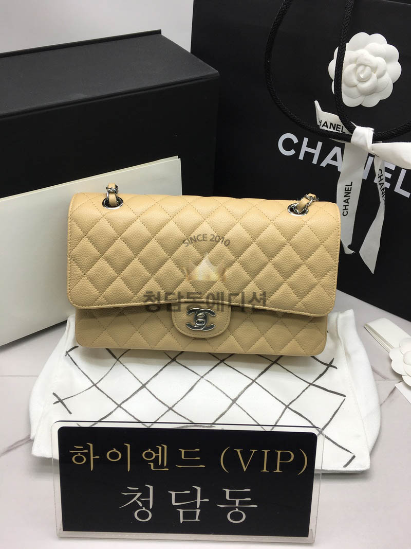 샤넬 클래식백 캐비어스킨 은장 미디움 25.5cm