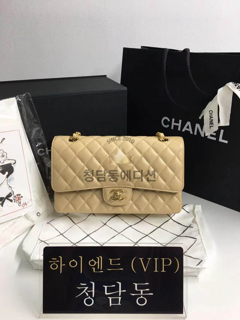 샤넬 클래식백 캐비어스킨 금장 미디움 25.5cm