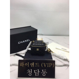 샤넬 클래식 체인볼 베니티백