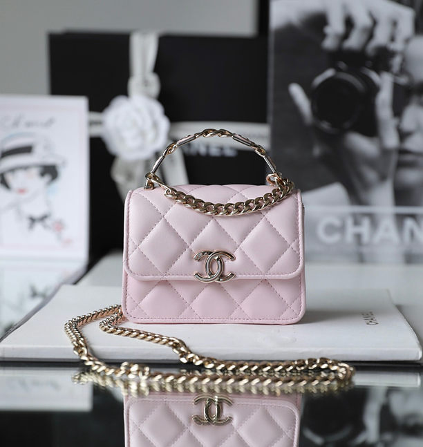 샤넬 22SS 탑핸들 코코 레터링 체인백 램스킨 라이트골드