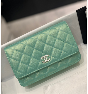 샤넬 클래식 WOC  체인 월릿