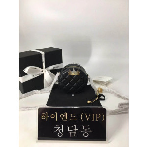 샤넬 클래식 골드볼 체인 라운드백 AP1449