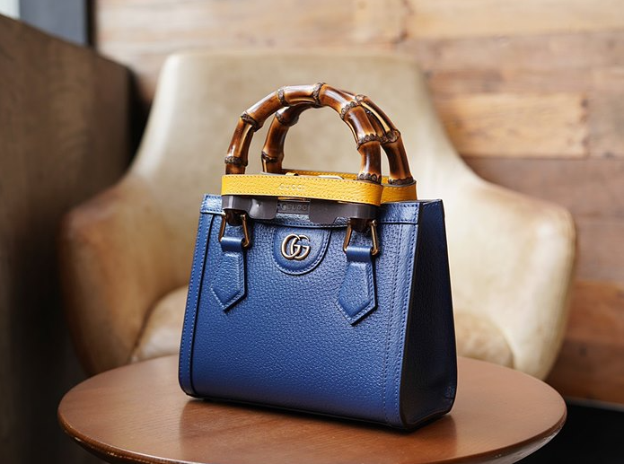 구찌 다이애나 미니 토트백 702732