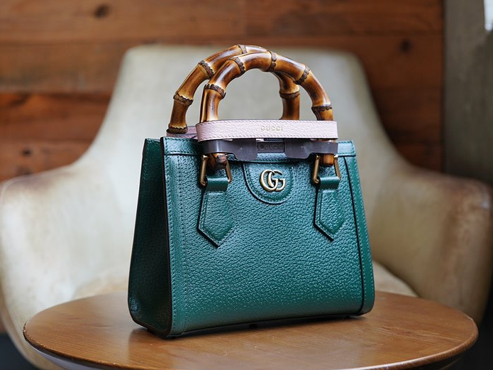 구찌 다이애나 미니 토트백 702732