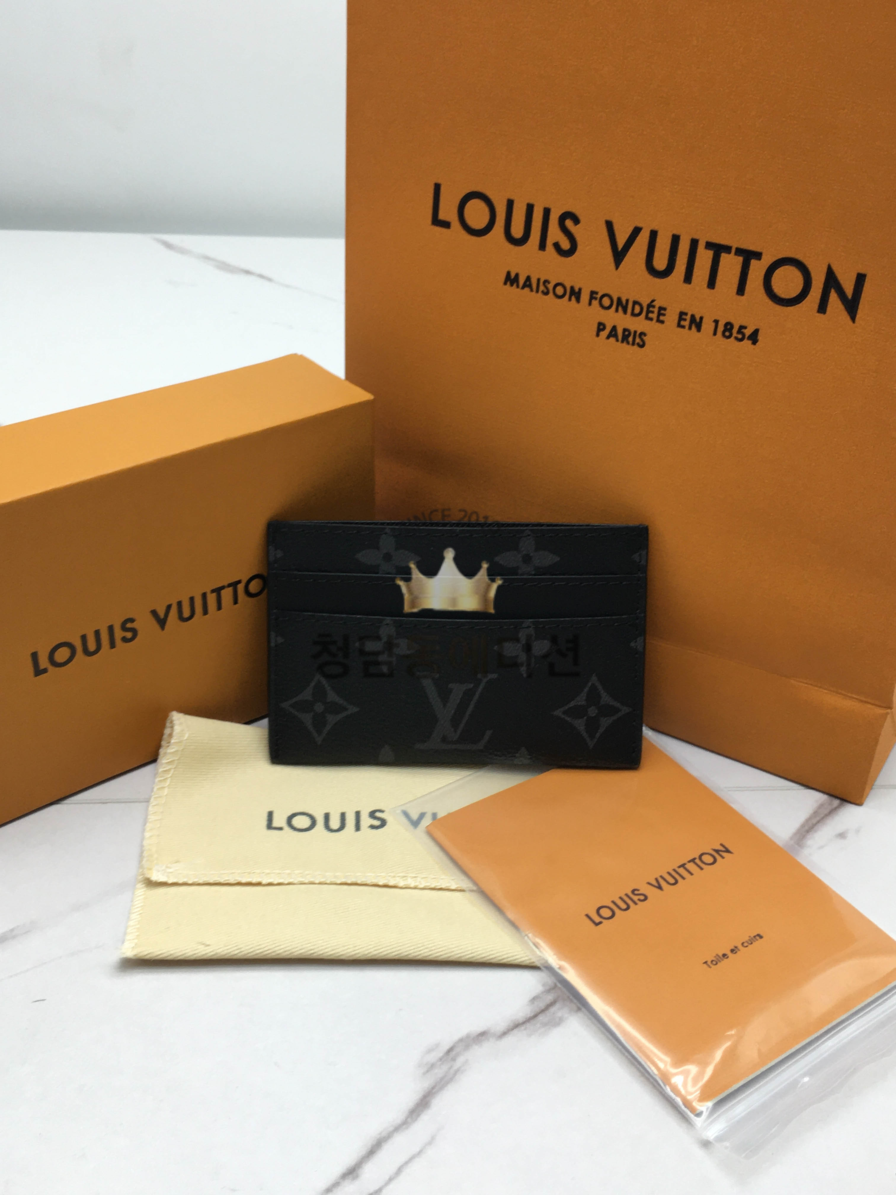 루이비통 더블 카드 홀더 M62170