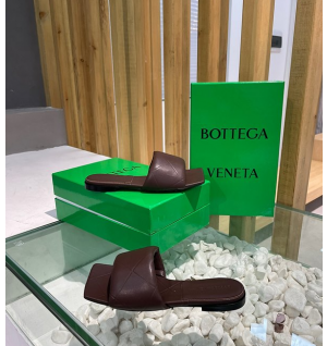 보테가베네타 리도 뮬