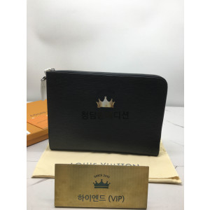 루이비통 포쉐트 주르 GM 클러치 M64153 에삐 레더 (하이엔드급)