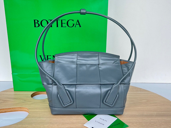 보테가베네타 아르코 (2size)