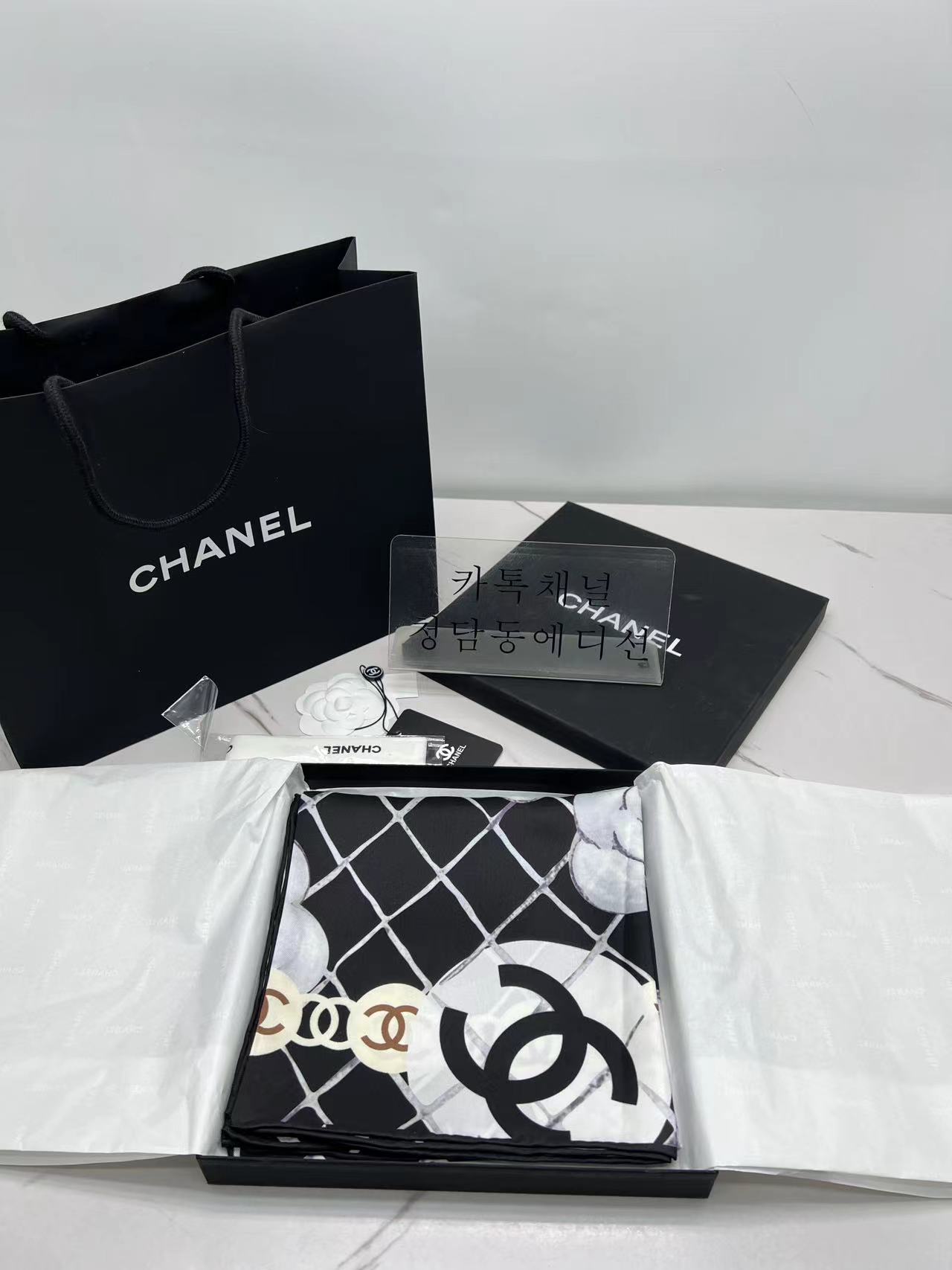 샤넬 밀크 스카프