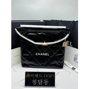 샤넬 22백 미디움 (로고컬러 화이트) (upgrade ver.)