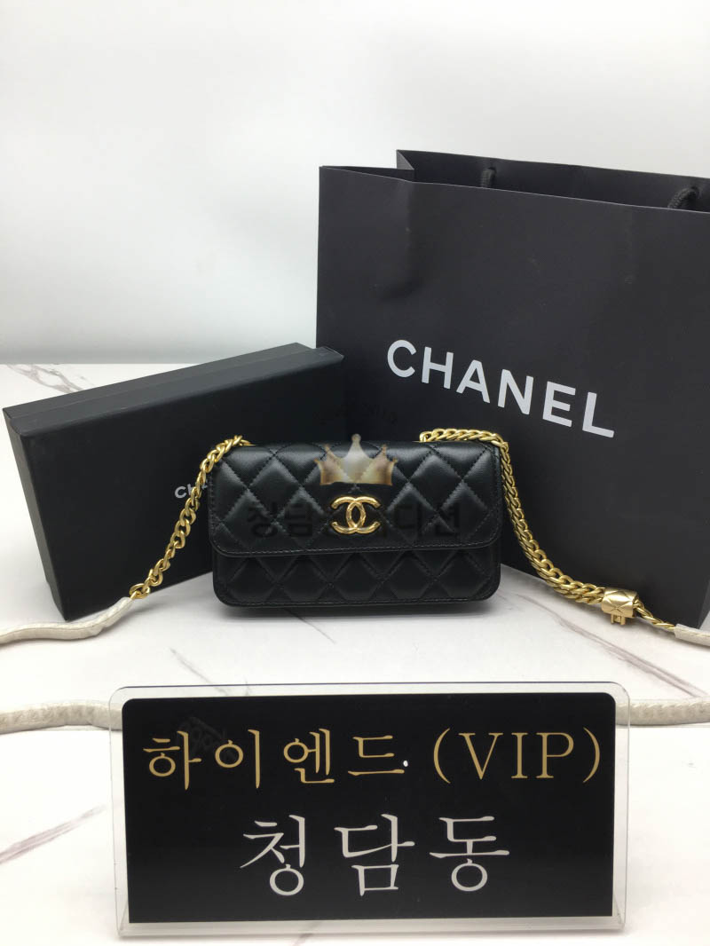 샤넬 22K 체인 플랩 폰 홀더 (하이엔드급)