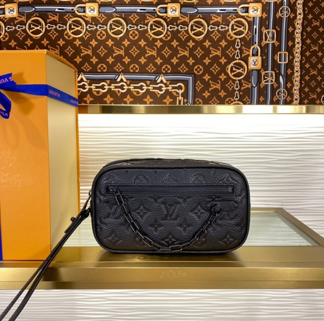 루이비통 X 버질 아블로 볼가 클러치백  M55703