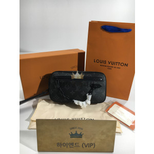 루이비통 X 버질 아블로 볼가 클러치백  M44458