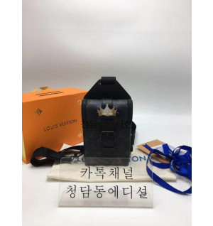 루이비통 소뮈르 슬링백 M45912