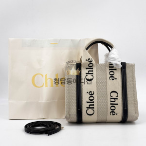 끌로에 우디백 스몰 네이비