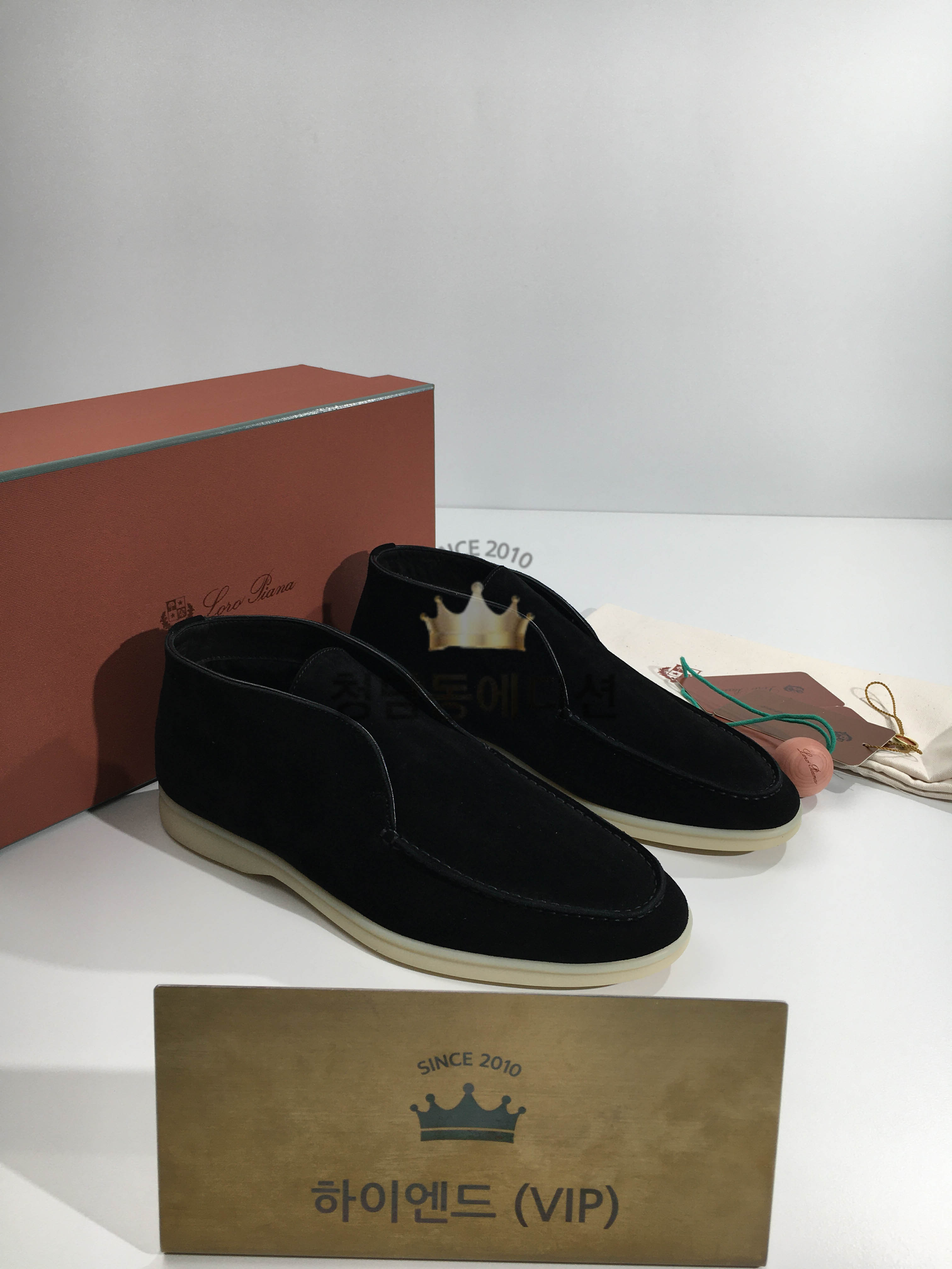 로로피아나 오픈 워크 스웨이드버전 (남성용) (컬러 블랙)