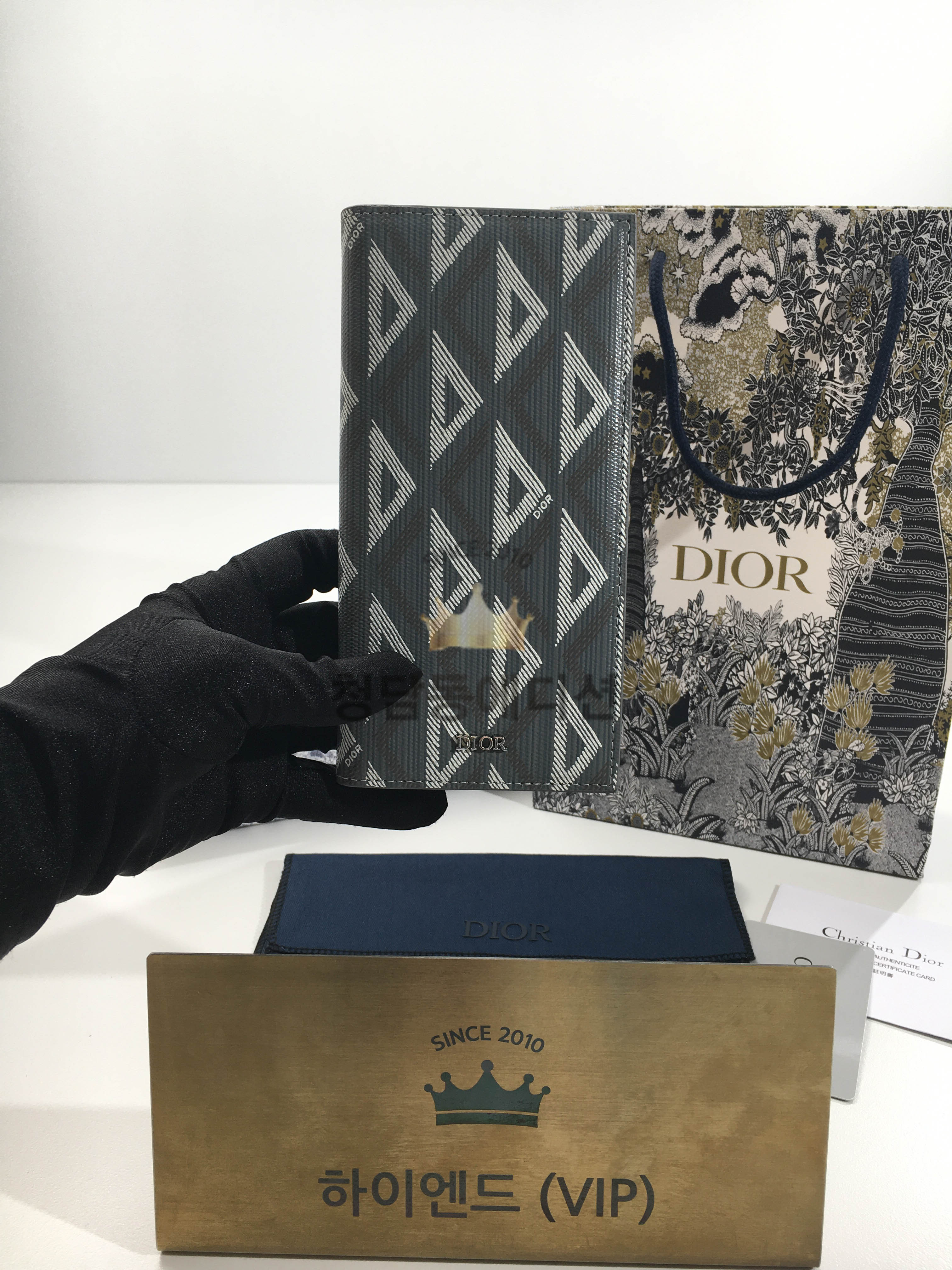 디올 CD 다이아몬드버티컬 장지갑