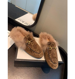 구찌 GG 홀스빗 퍼 블로퍼