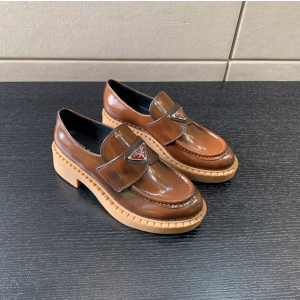 프라다 prd 브러시드 로퍼