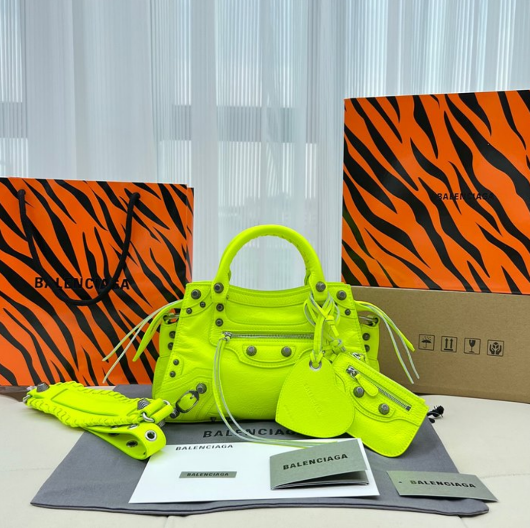 발렌시아가 네오 카골백 XS